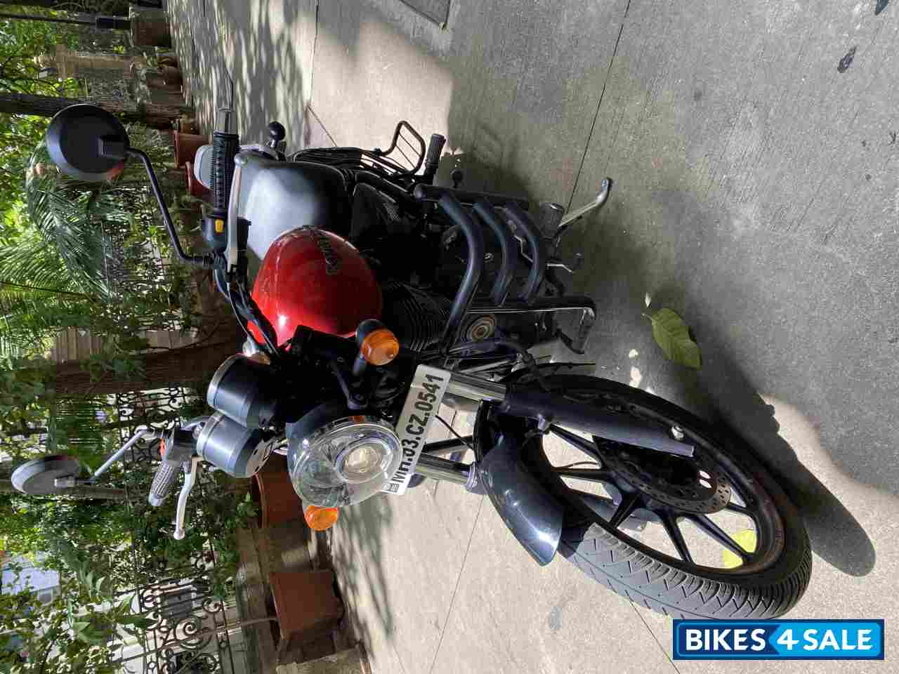 Red Royal Enfield Thunderbird X 350
