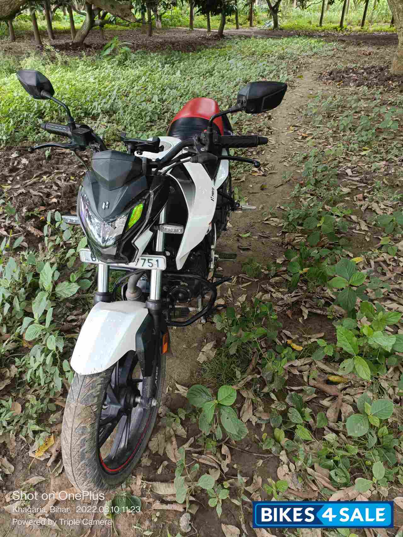 White Hero Xtreme 160R