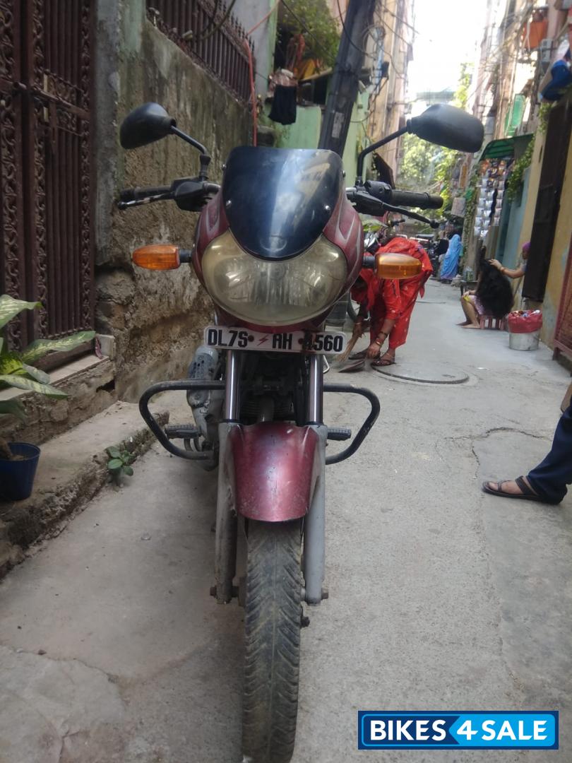 Red Bajaj Discover 125