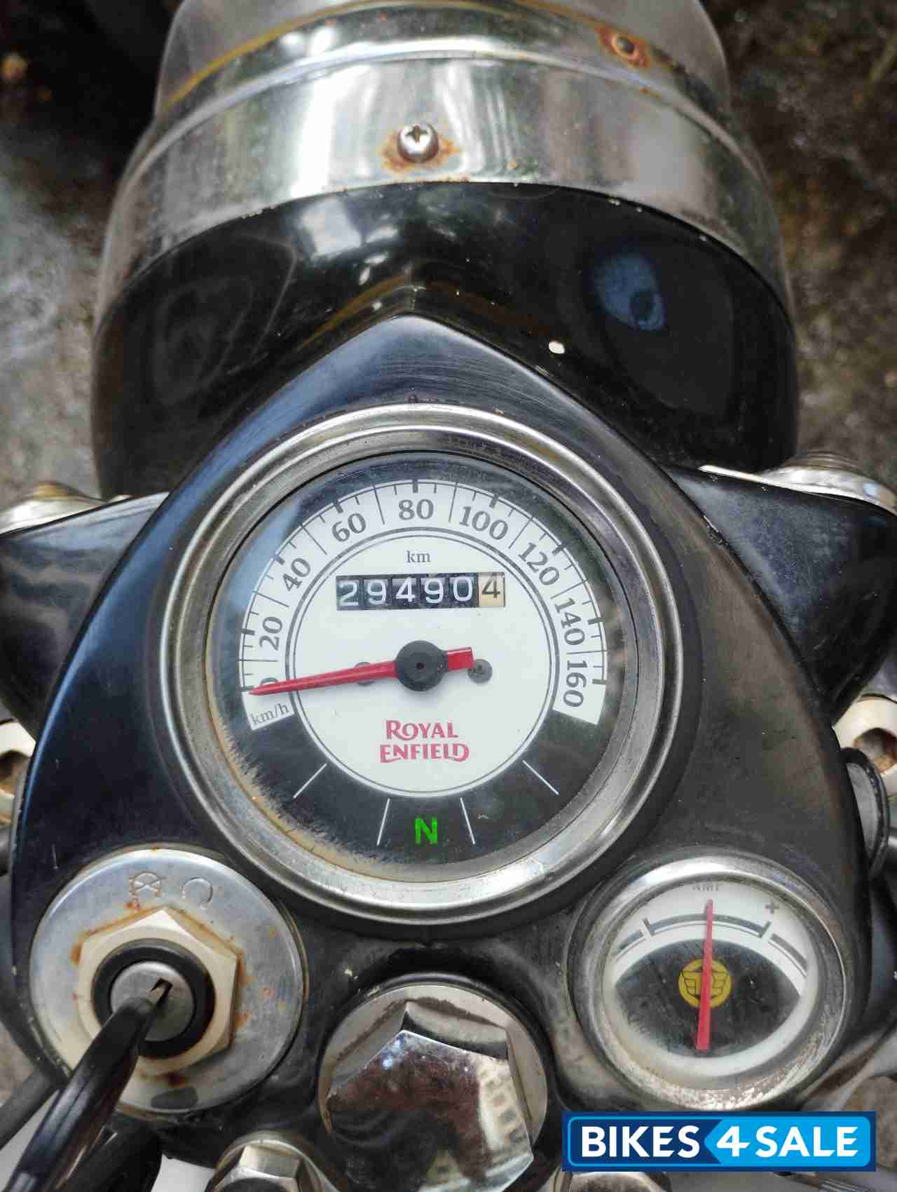Silver Royal Enfield Classic 350 Silver Royal Enfield Classic 350