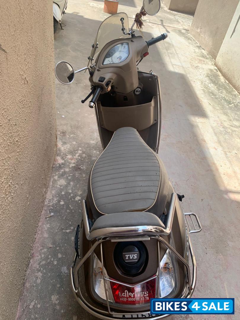 TVS Jupiter Classic BS6