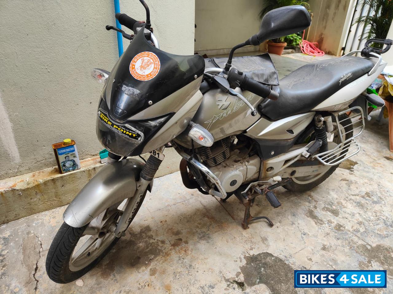 Magic Silver Bajaj Pulsar 150 DTSi