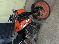 KTM Duke 200