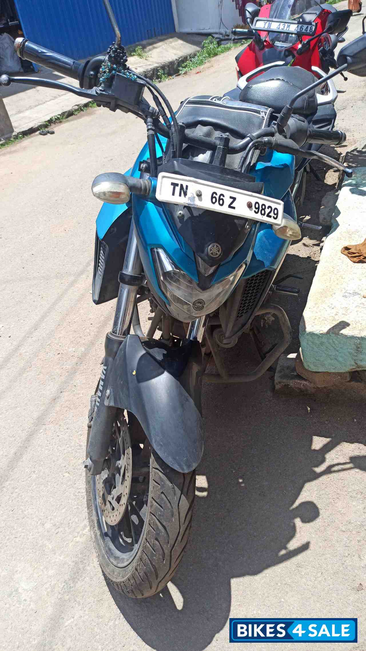 Blue Yamaha FZ1