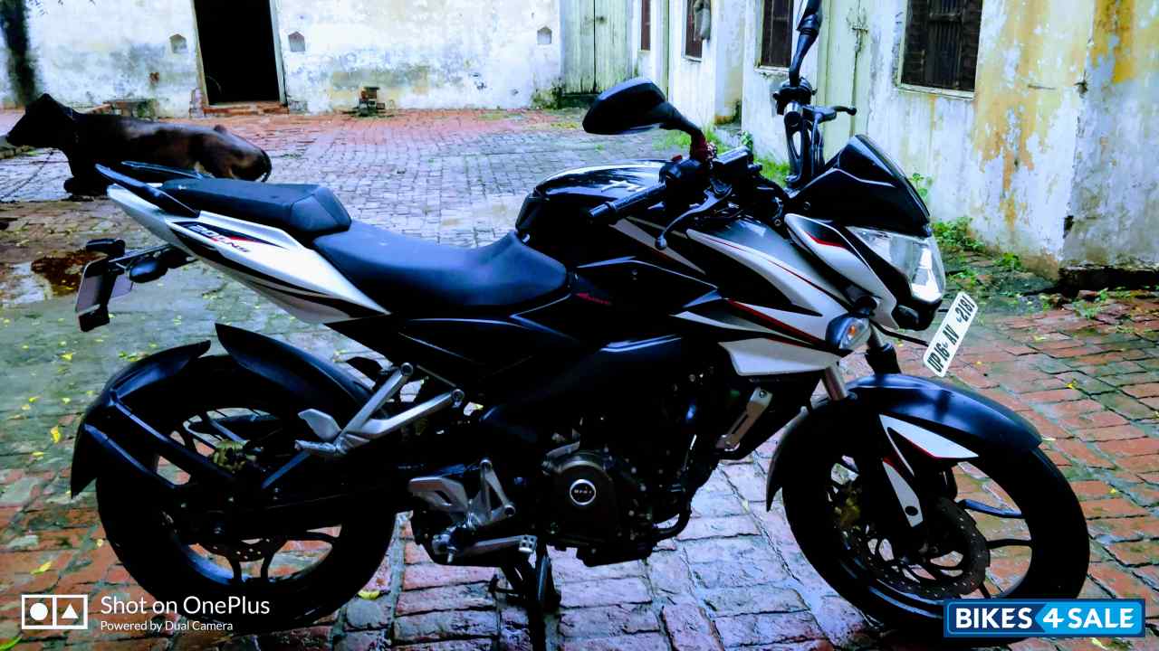 Bajaj Pulsar 200 NS
