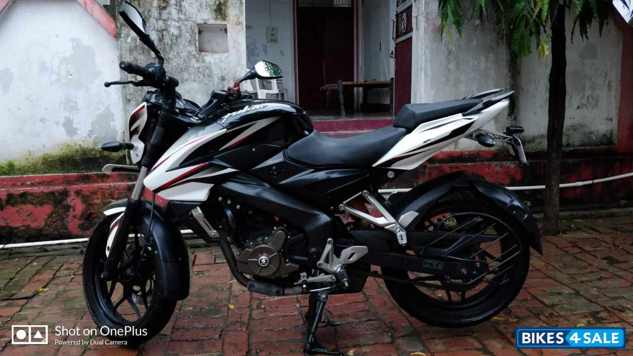Bajaj Pulsar 200 NS Bajaj Pulsar 200 NS