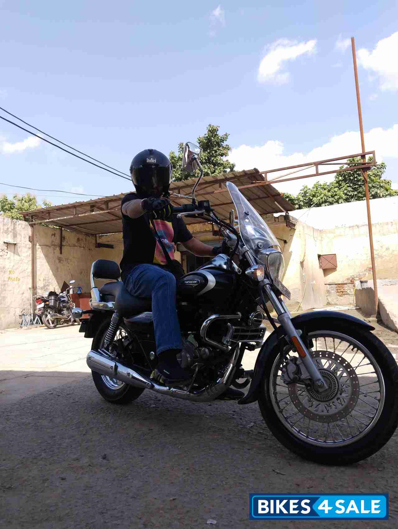 Bajaj Avenger Cruise 220 BS6