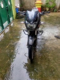 Black Bajaj Pulsar 150 Twin Disc BS6