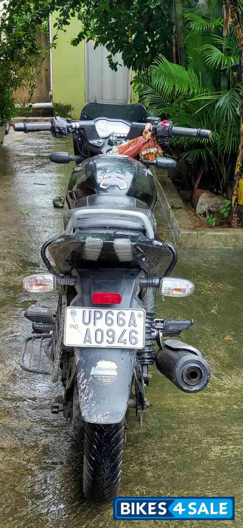 Black Bajaj Pulsar 150 Twin Disc BS6