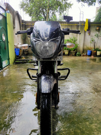 Black Bajaj Pulsar 150 Twin Disc BS6