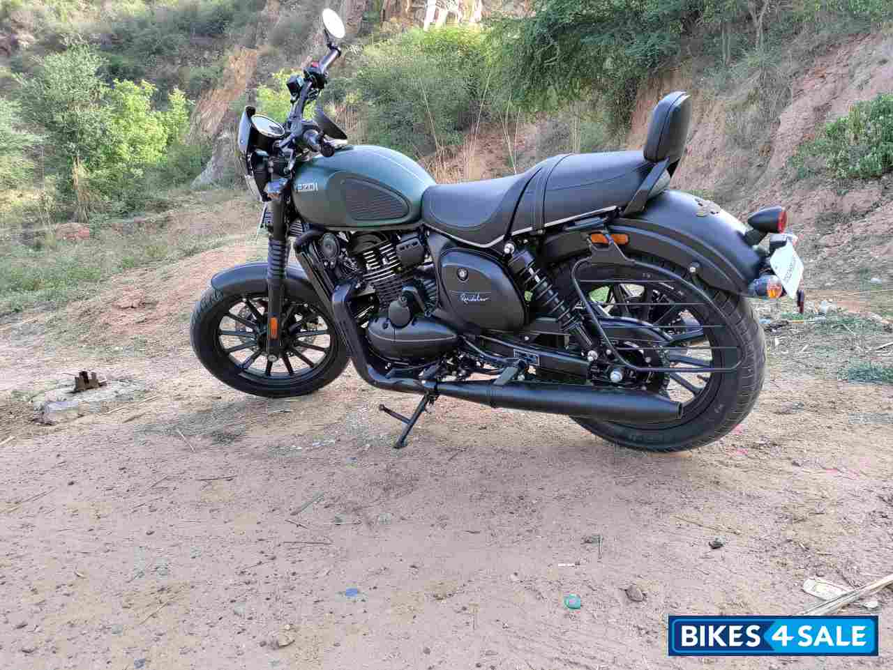 Hunter Green Yezdi Roadster Hunter Green