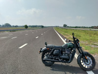 Hunter Green Yezdi Roadster Hunter Green