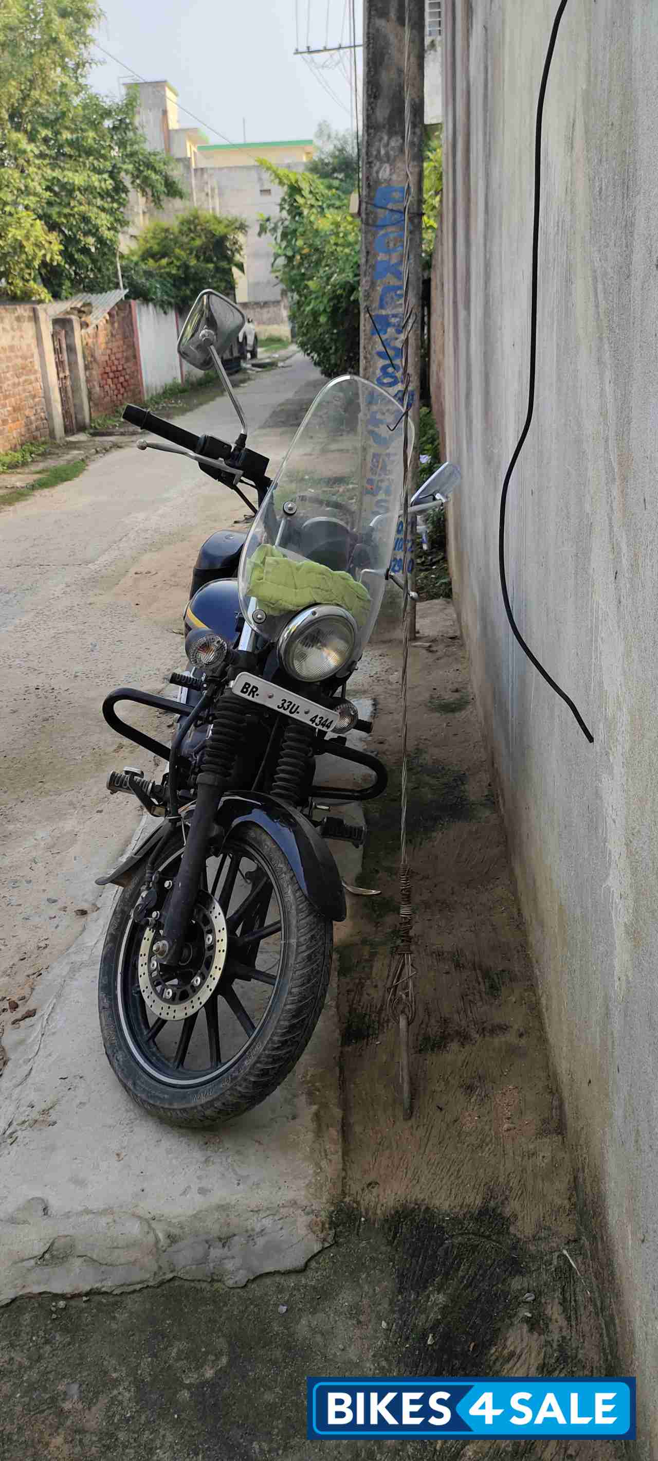 Bajaj Avenger Street 160