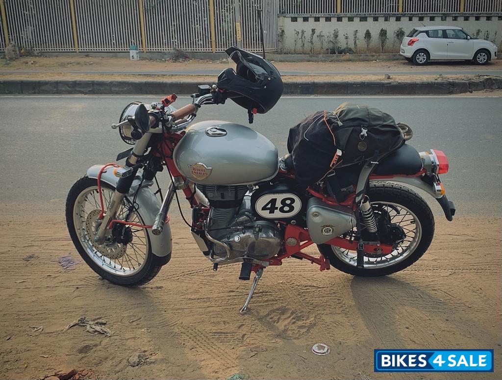 Red-grey Royal Enfield Bullet Trials Works Replica 350
