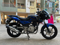 Sapphire Blue Bajaj Pulsar 180