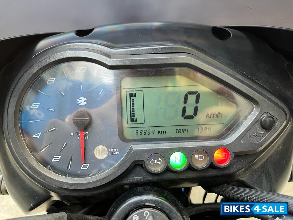 Sapphire Blue Bajaj Pulsar 180