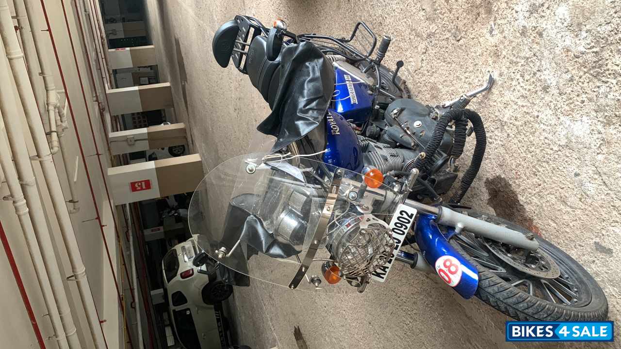 Marine Blue Royal Enfield Thunderbird