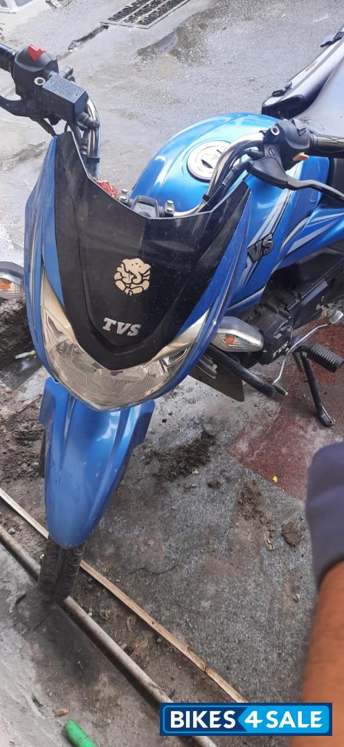 TVS Victor Premium Edition
