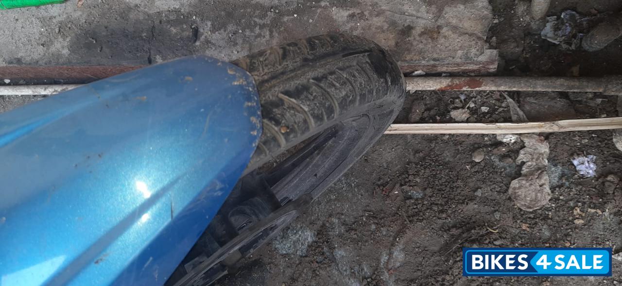 TVS Victor Premium Edition