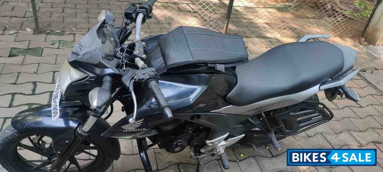 Honda CB Hornet 160R