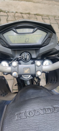 Honda CB Hornet 160R