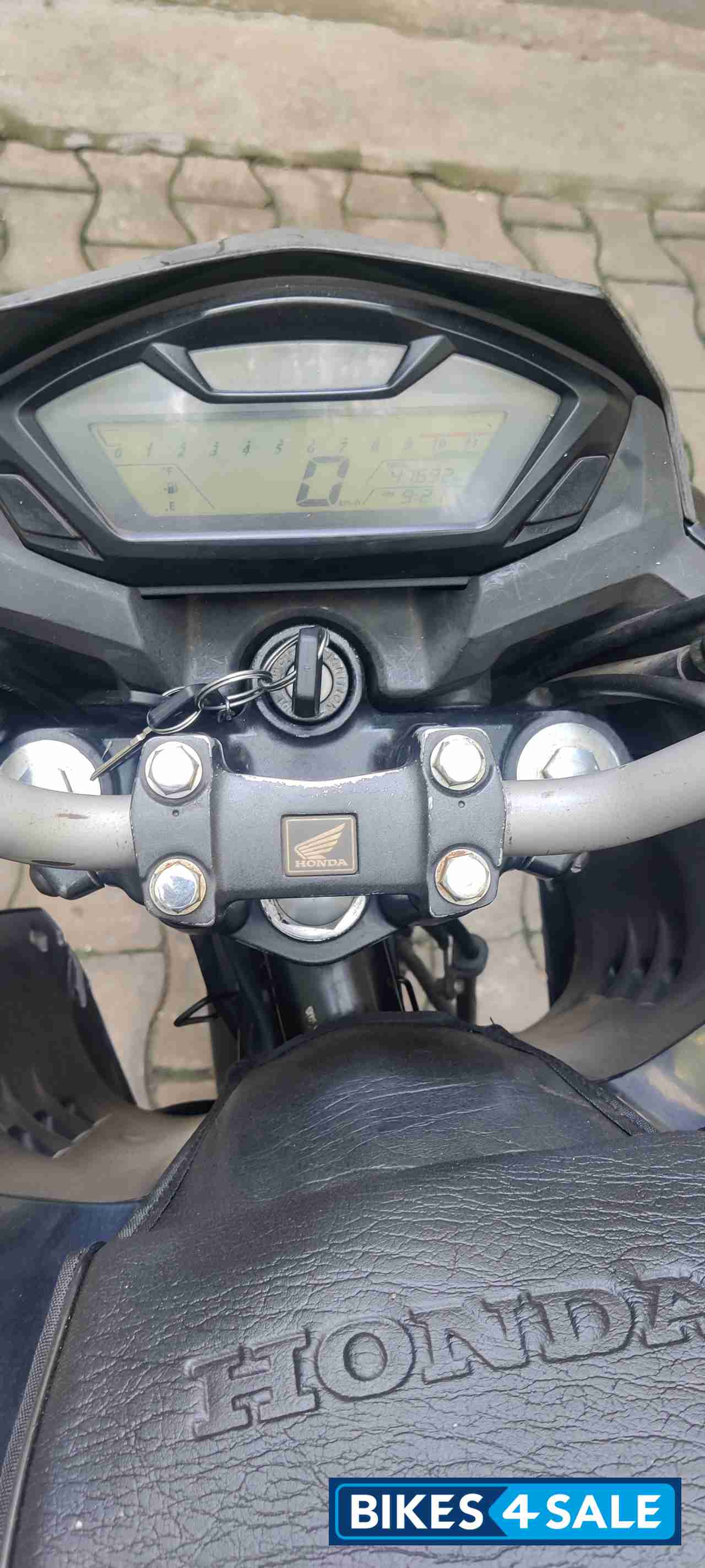 Honda CB Hornet 160R