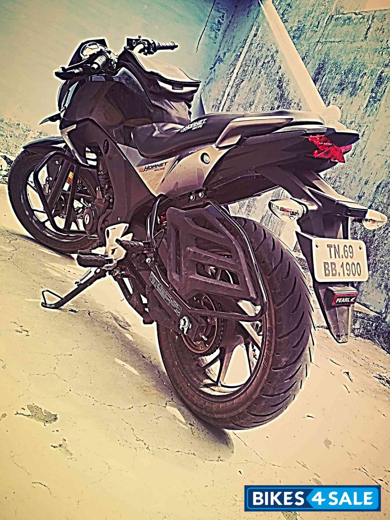 Honda CB Hornet 160R