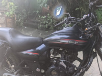 Bajaj Avenger Street 220