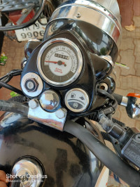 Royal Enfield Classic 500