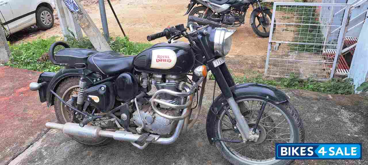 Black Royal Enfield Classic 350 Black Royal Enfield Classic 350