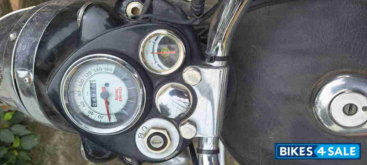 Black Royal Enfield Classic 350 Black Royal Enfield Classic 350
