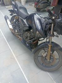 Black TVS Apache RTR 180