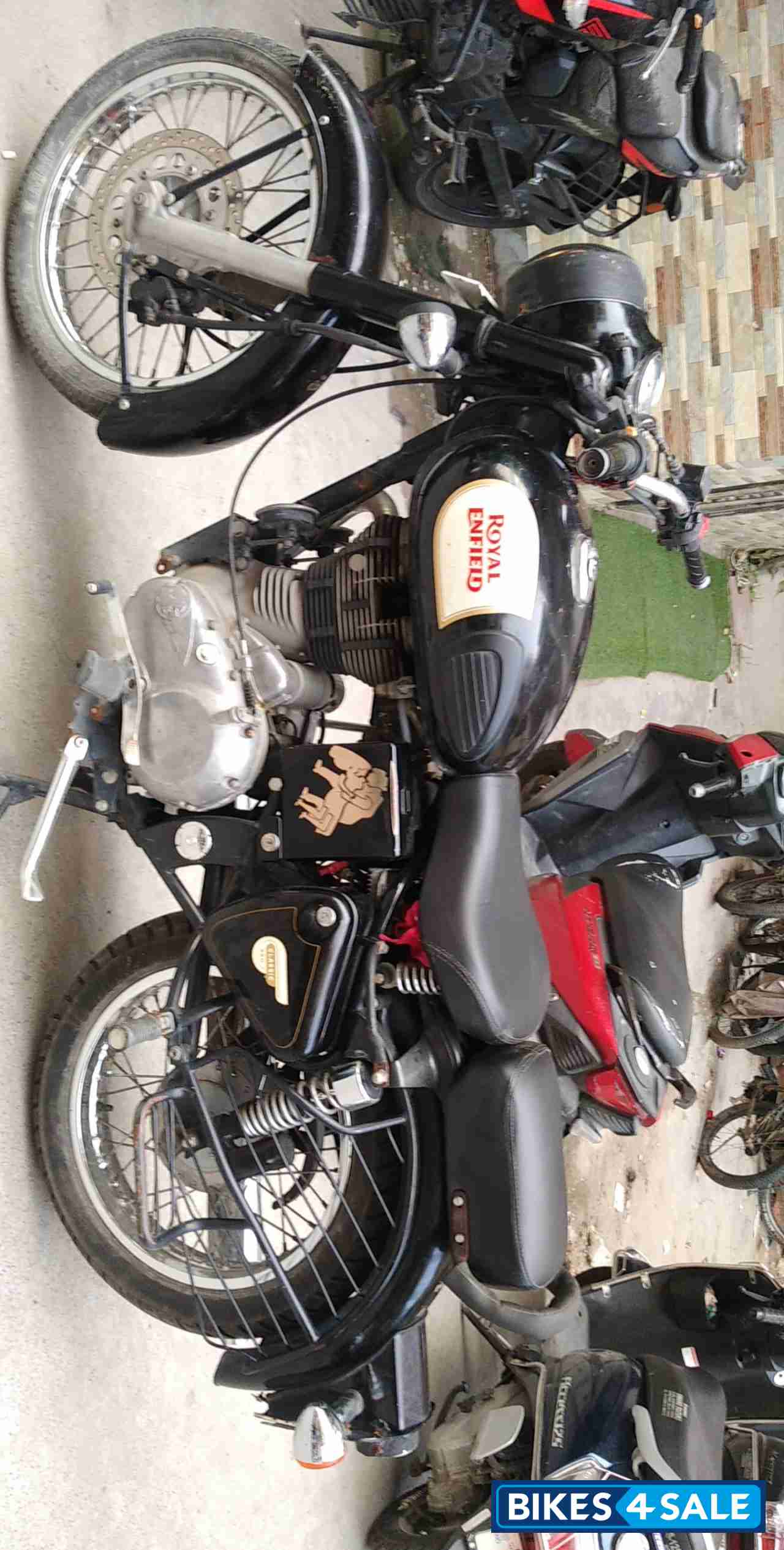 Royal Enfield Classic 350