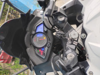 Pearl White Bajaj Pulsar RS 200 BS6