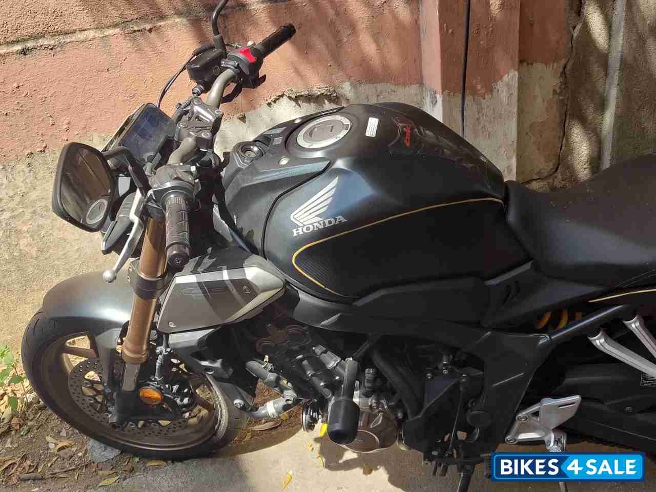 Matte Black Honda CB650R