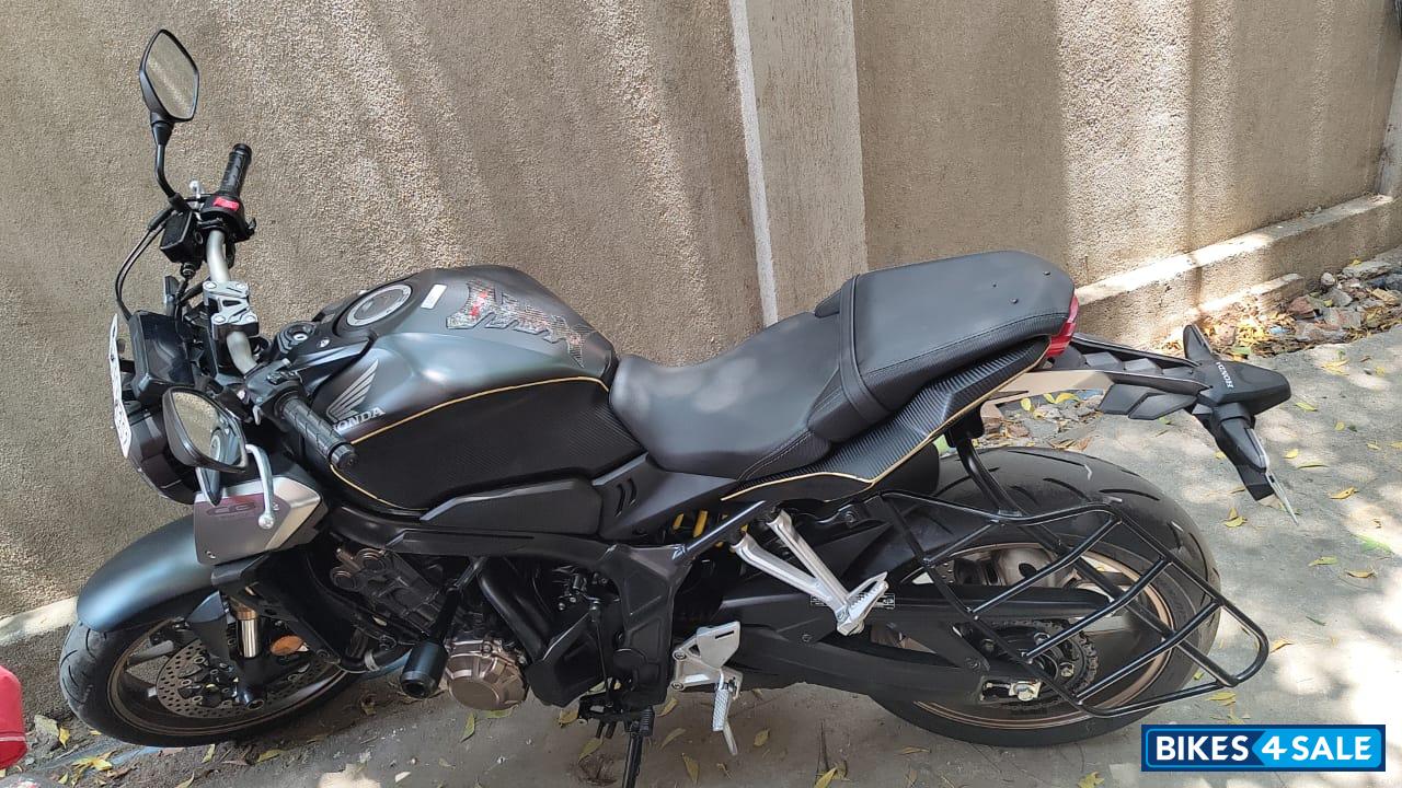 Matte Black Honda CB650R