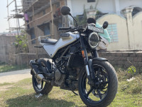 Adventure Silver Husqvarna Vitpilen 250 2020