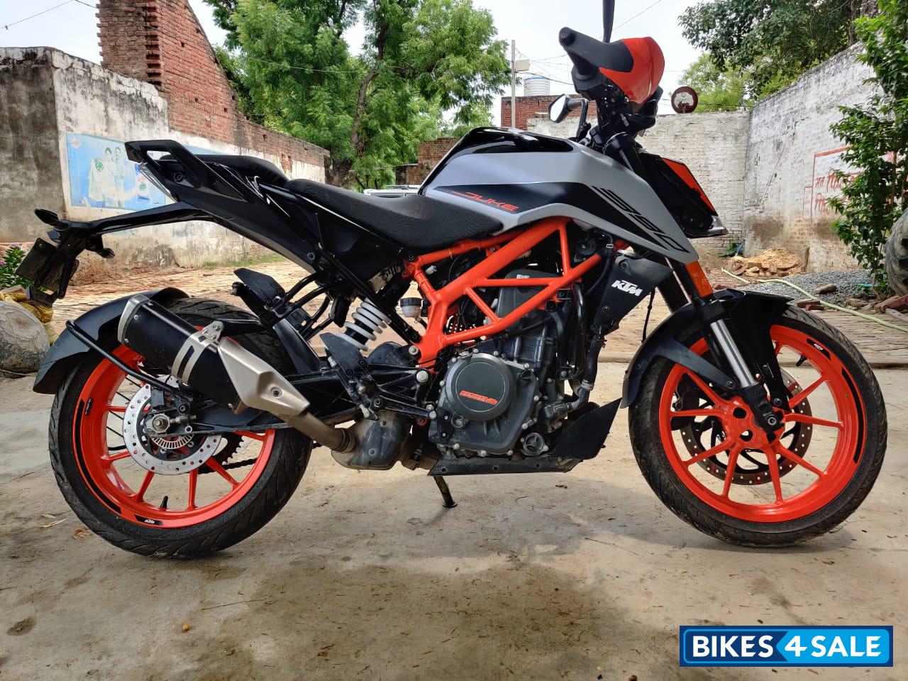 KTM Duke 390 BS6