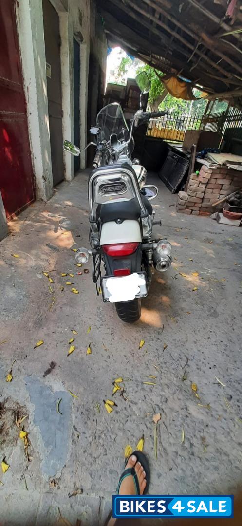Bajaj Avenger Cruise 220 BS6