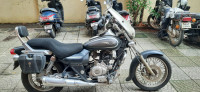 Black Bajaj Avenger Cruise 220