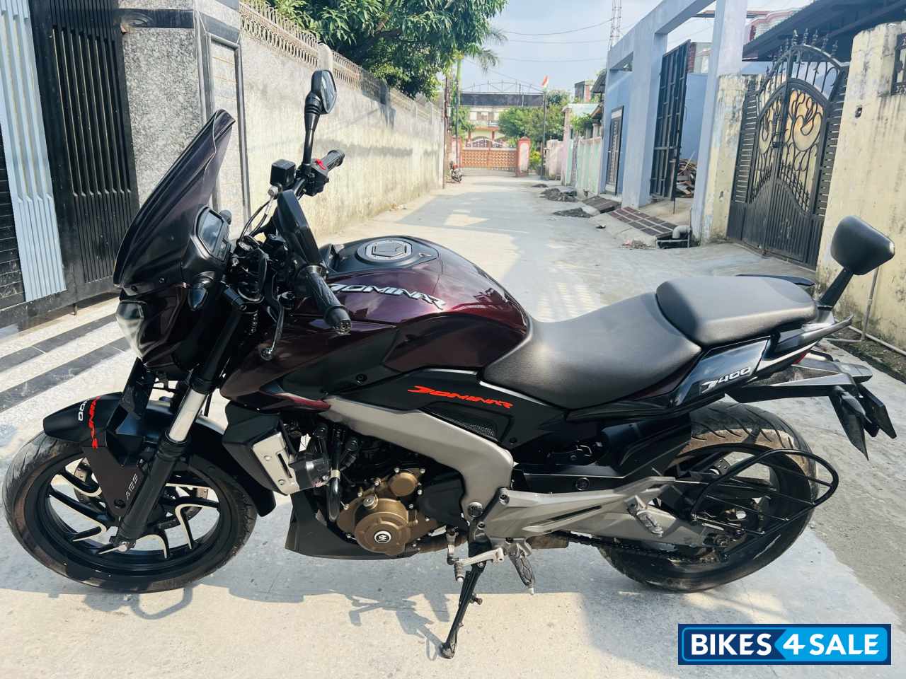 Twilight Plum Bajaj Dominar 400 ABS BS6