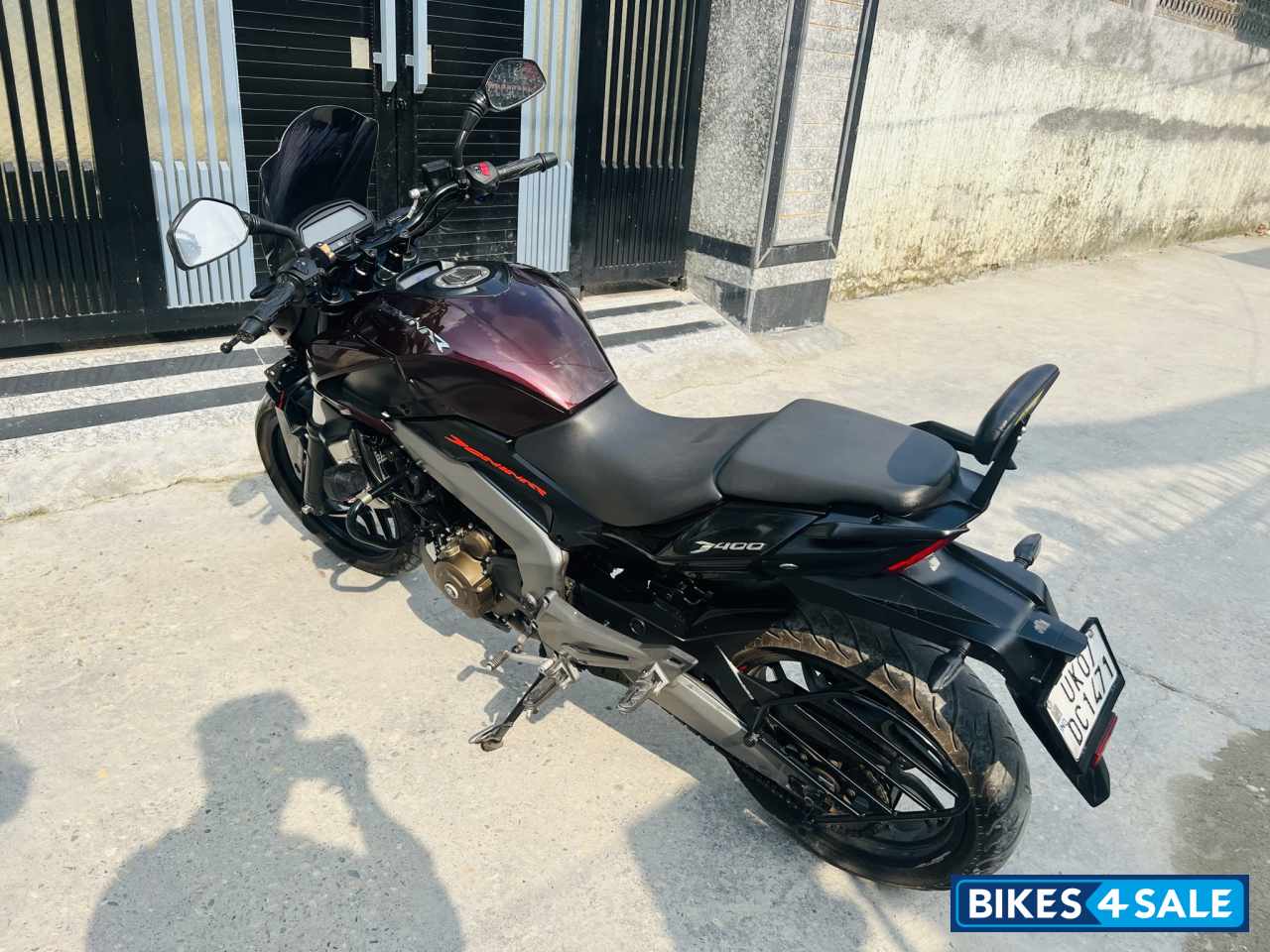 Twilight Plum Bajaj Dominar 400 ABS BS6