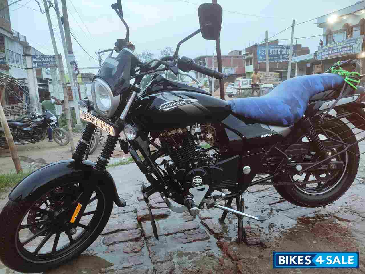 Bajaj Avenger Street 160