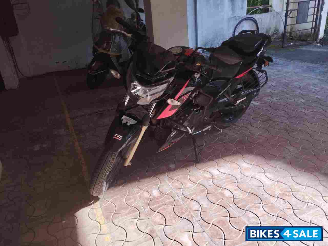 TVS Apache RTR 200 4V ABS Race Edition 2.0 TVS Apache RTR 200 4V ABS Race Edition 2.0