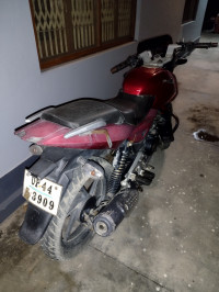 Red Bajaj Pulsar 180 DTSi