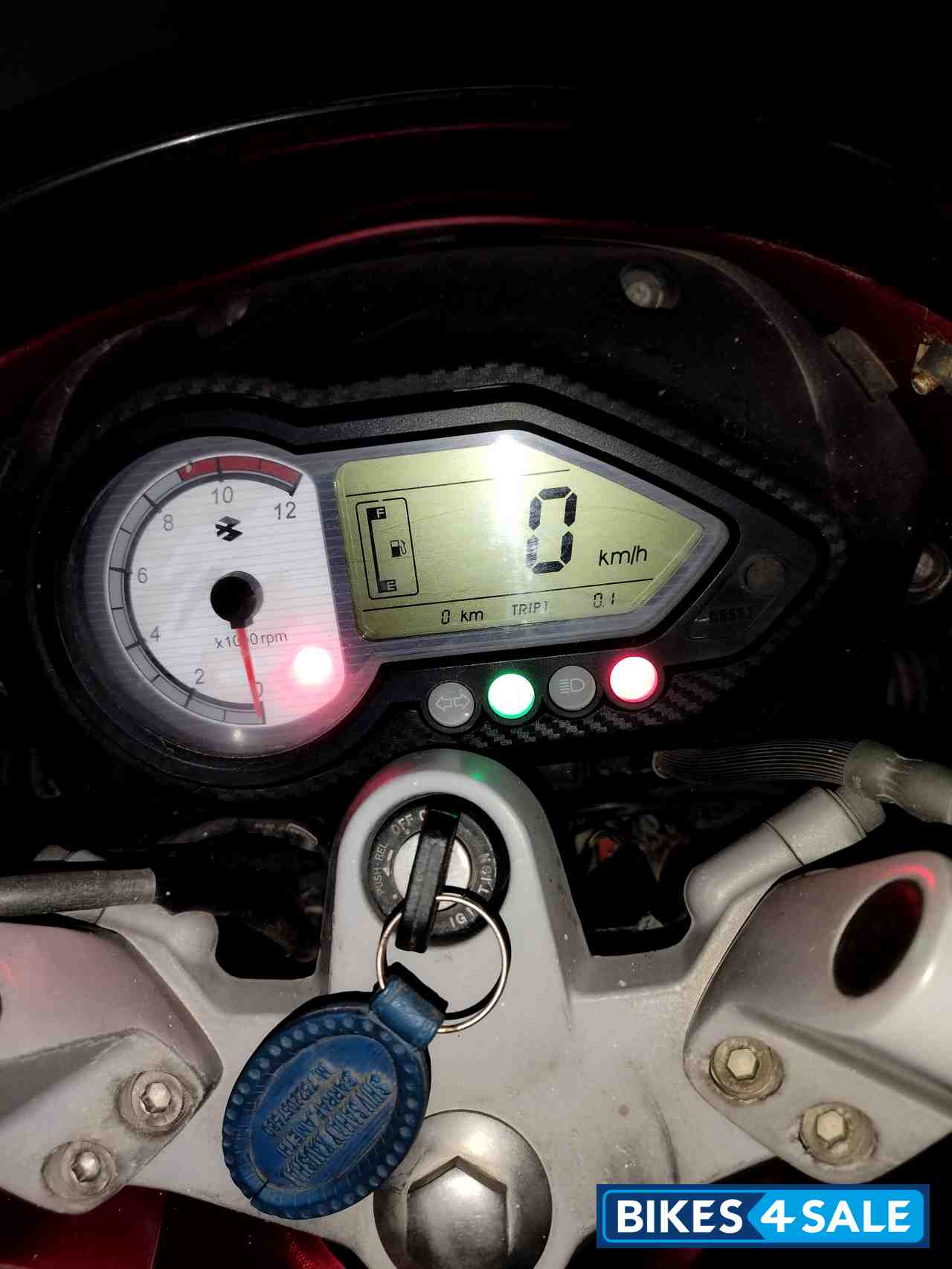 Red Bajaj Pulsar 180 DTSi