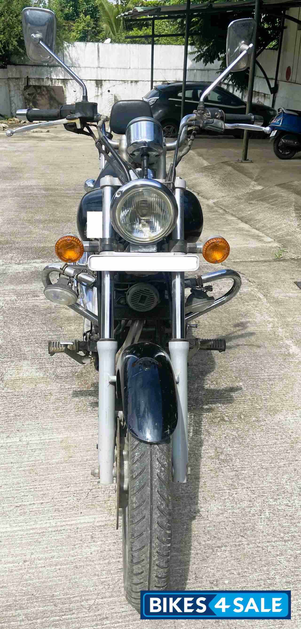 Bajaj Avenger 220 DTS-i