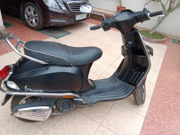 Vespa SXL 125
