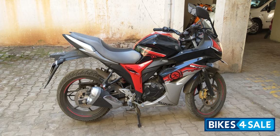 Red And Black Suzuki Gixxer SF Fi