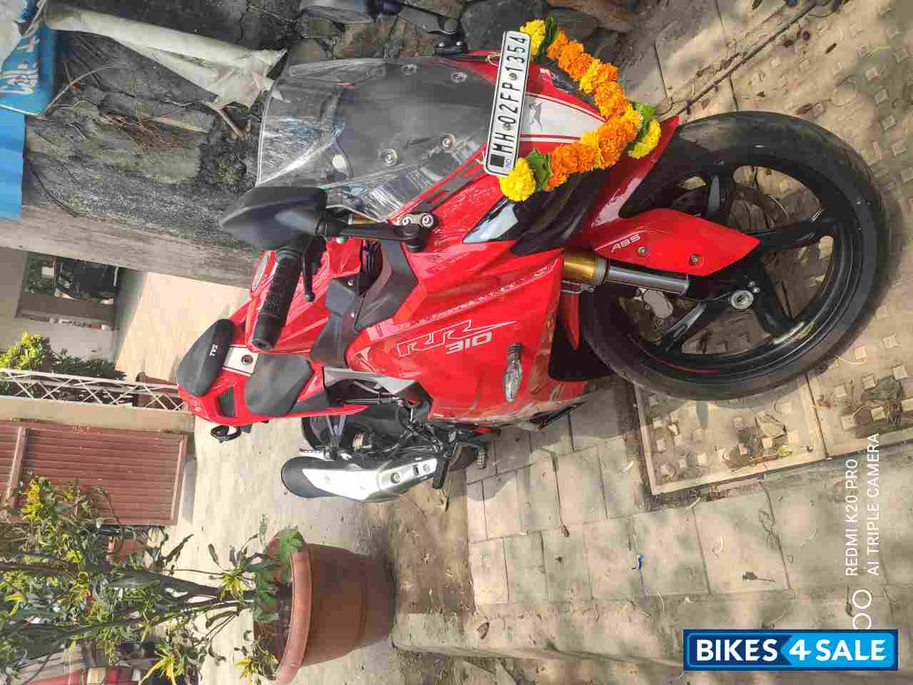 Red TVS Apache RR 310